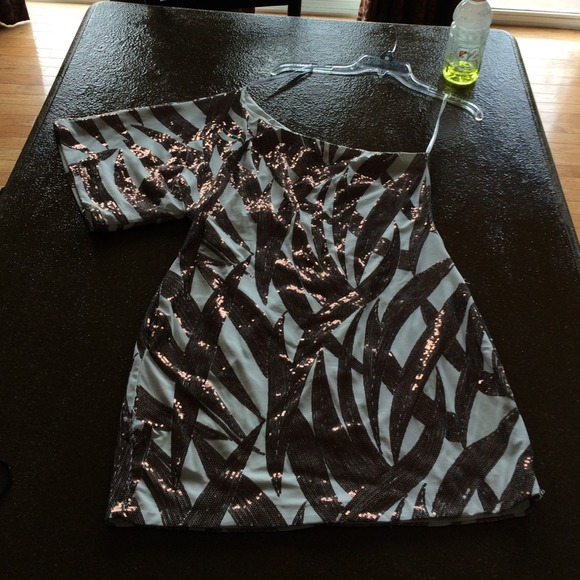 PRICE DROP One Shoulder Sleeved Dress