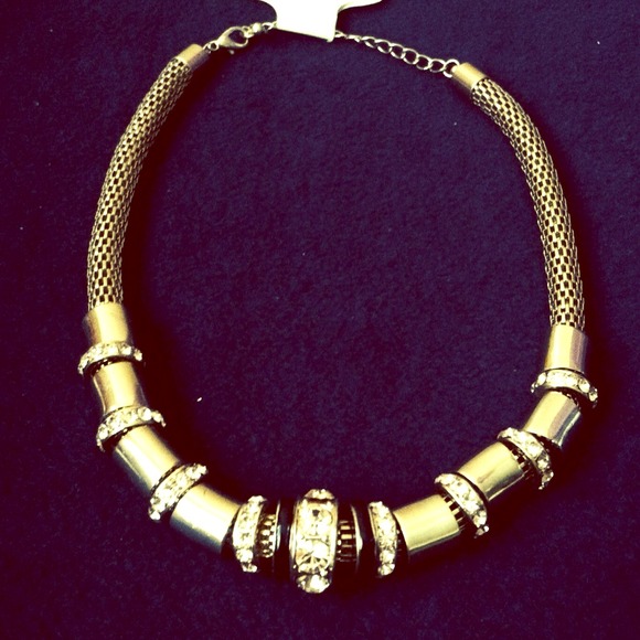 ❌SOLD❌ New!! ✨✨ Gold & Black Necklace ✨✨