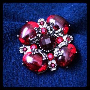 Vintage Pin ❤️