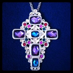 ❌SOLD❌ Cross Necklace