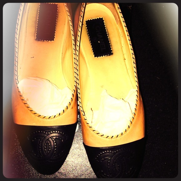 Chanel flat shoe