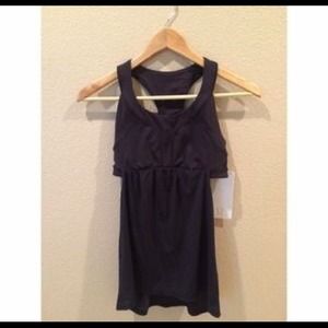 Gorgeous Black Lulu 2-in-Run tank