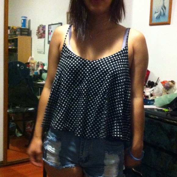 ❌SOLD❌New flowy polka dotted tank top - Picture 3 of 4