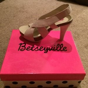 Betsey Johnson Betseyville shoes
