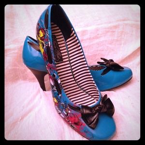 Teal Iron Fist Heels Size 10
