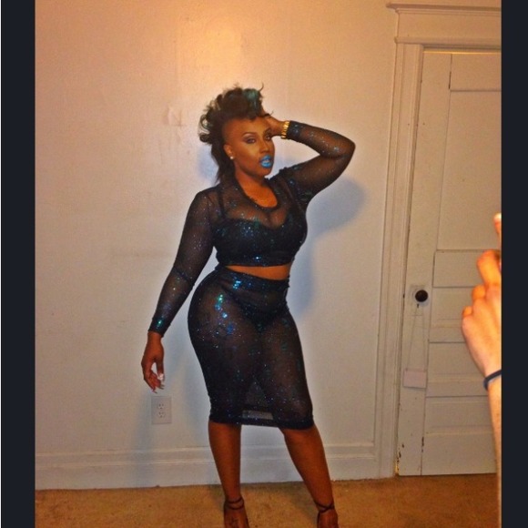 Glitz fit large skirt and shirt