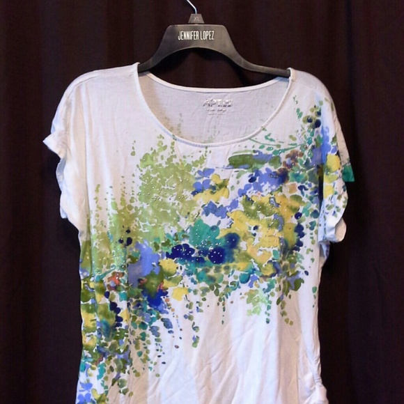 Tee shirt