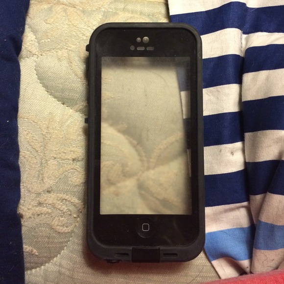 *ON HOLD* iPhone 5c/5s life proof case