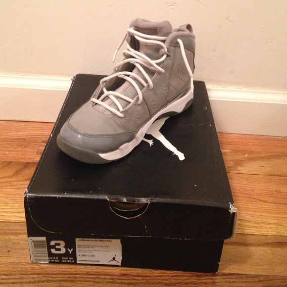 Cool Grey 9s - Picture 3 of 3