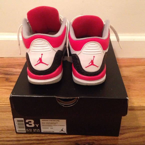 Fire Red 3s - Picture 2 of 3