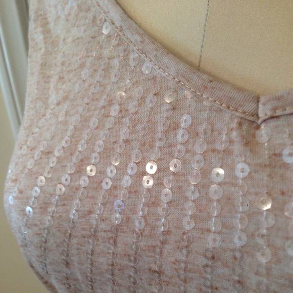 Forever21 sequin top - Picture 3 of 4