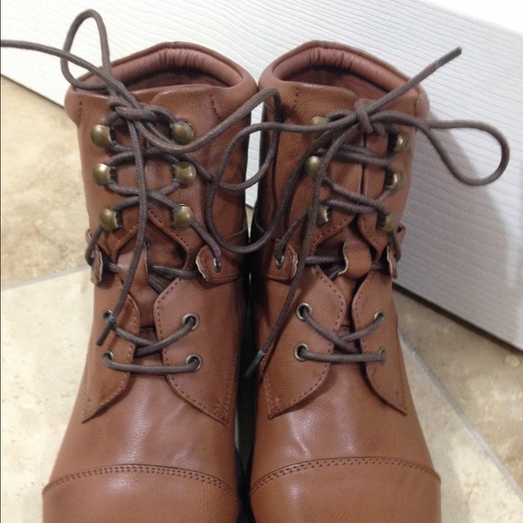 🎁Booties 🎈 - Picture 2 of 2