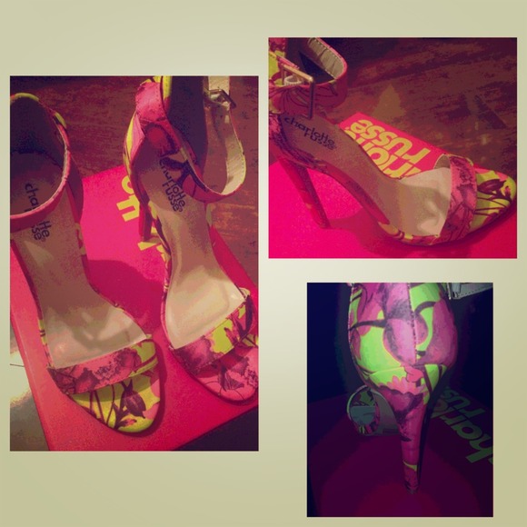 Neon pink and yellow flower printed single sole