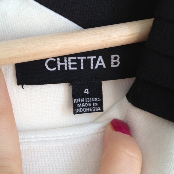 Black/Ivory Colorblock Dress - Picture 3 of 3