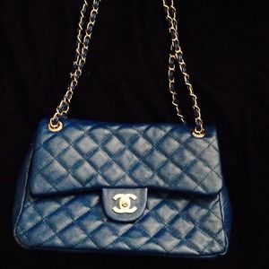 Chanel jumbo inspired bag