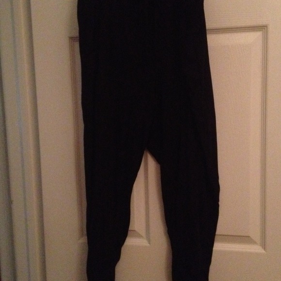 Torrid Black Harem Crop - never worn