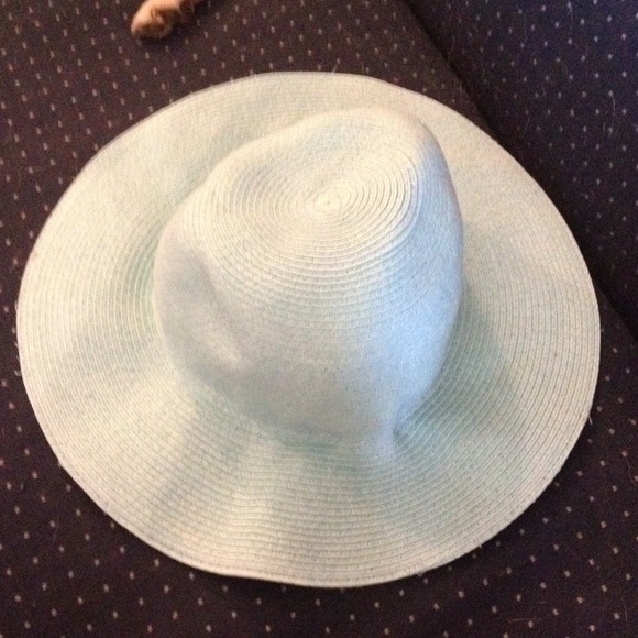 Mint green floppy sun hat - Picture 3 of 4