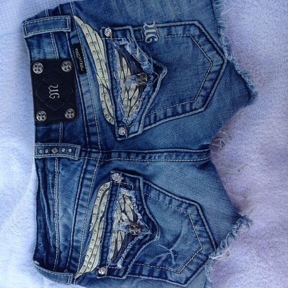 🎀HOLD till 7:00🎀Miss Me shorts size 26