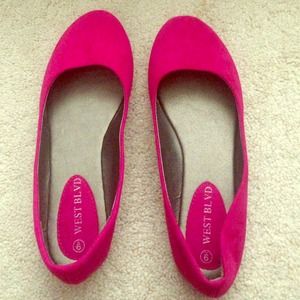 Pink flats