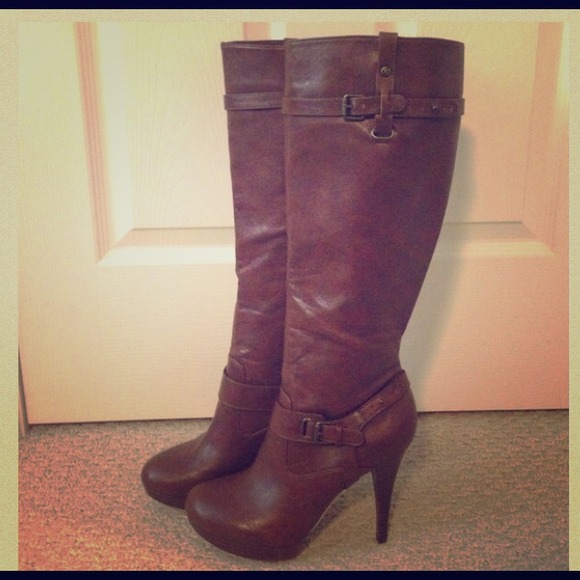 Brand new Guess boots