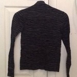 Black & Gray Cheetah Turtle Neck Long Sleeve Shirt