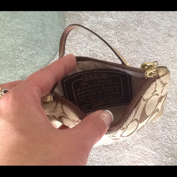 COACH WRISTLET WITH CHARM π«SOLDπ« - Picture 3 of 3