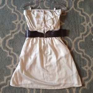 Cream dress with pockets!