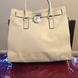 Michael Kors beige tote. New