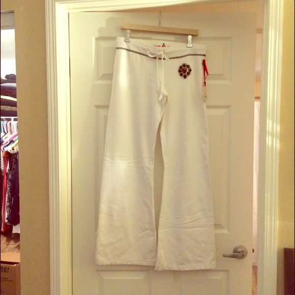 Twisted Heart white sweatpants