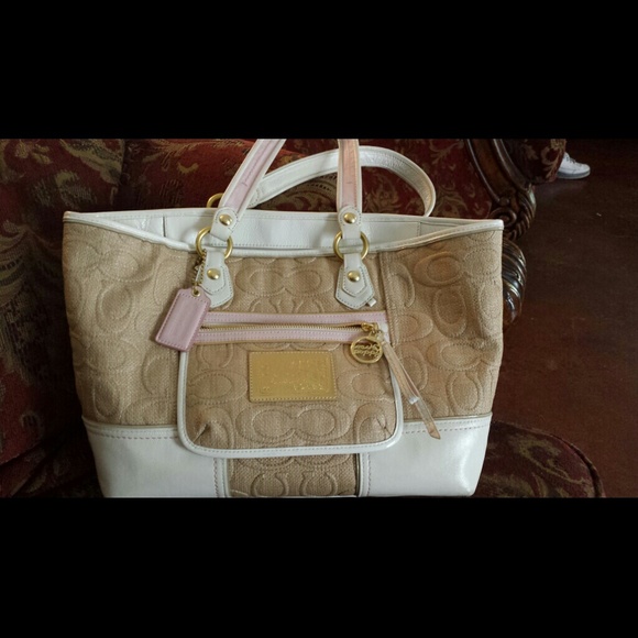 Coach Handbags - Coach purse