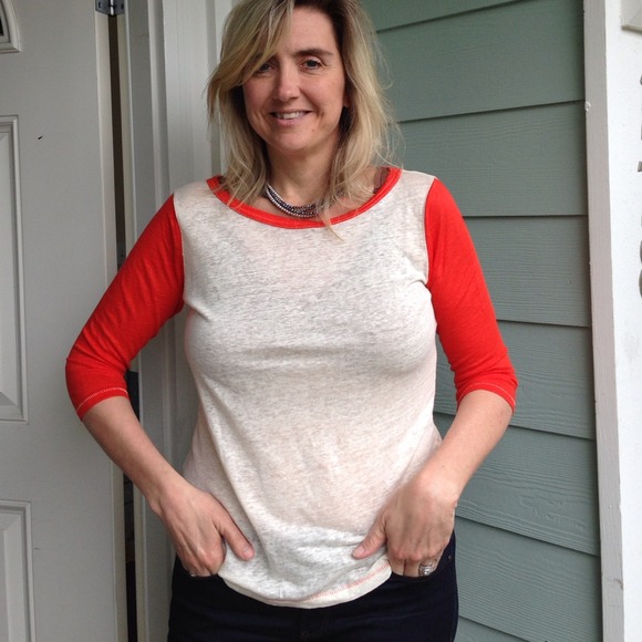 Sold🚫🎉HP🎉FACTORY COLORBLOCK LINEN BASEBALL TEE - Picture 2 of 3