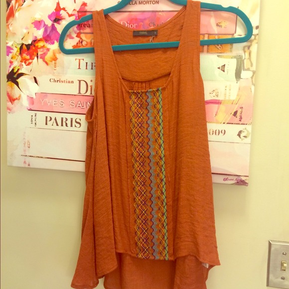 Tops - * embroidered top* SZ small *NWOT*