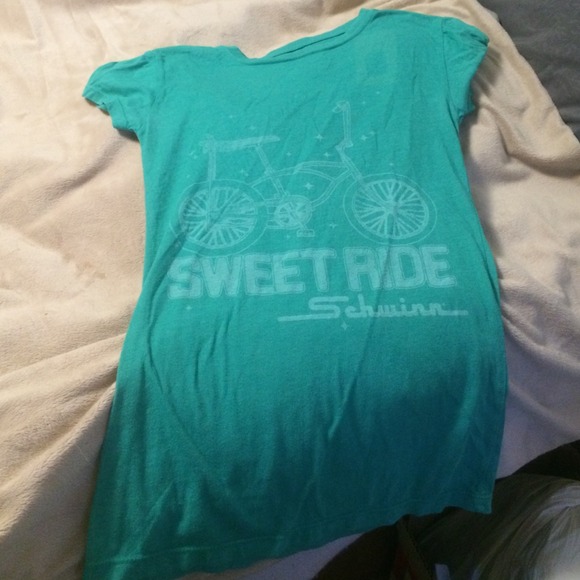 💰SOLD💰Cute tee