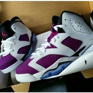 RETRO JORDAN 6 GRAPE/PINK