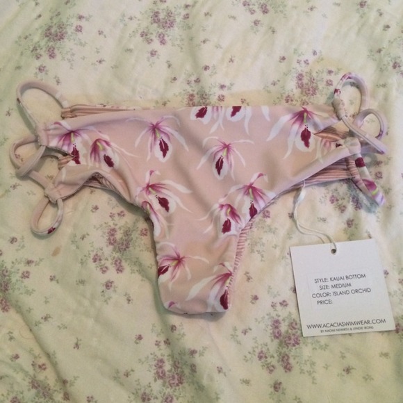 🚫SOLD🚫 Swimwear Island Orchid Kauai Bottoms