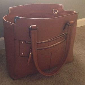 Gorgeous Camel Handbag