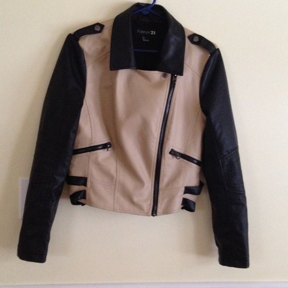 Forever 21 Jackets & Blazers - Two tone Moto jacket