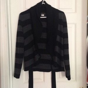 BCBG cardigan