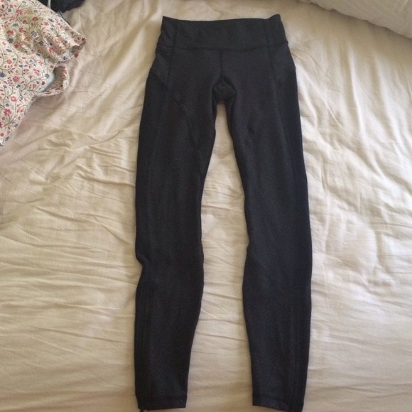 Lululemon Pace Queen Tight size 4