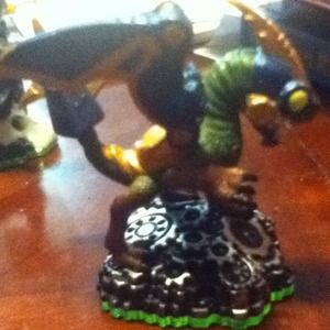 Drobot the skylander