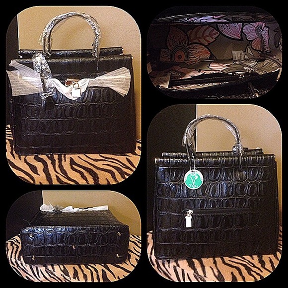 Black double-handle handbag with embossed croc - Picture 2 of 4