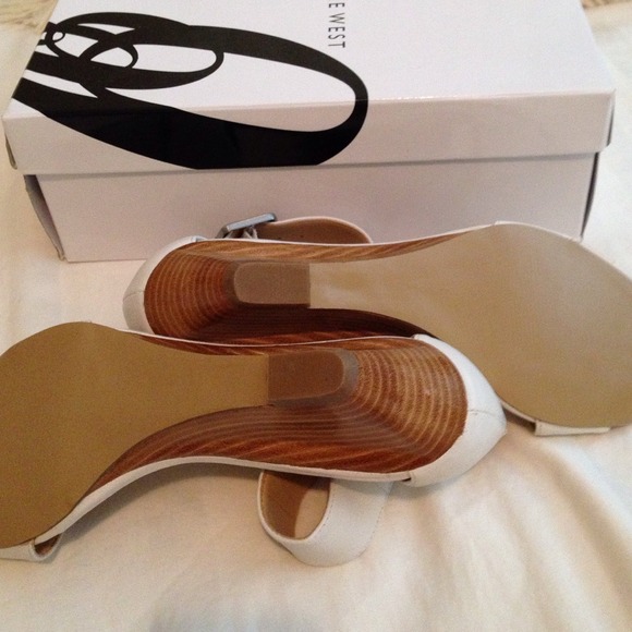 🌸Nine🌸West🌸Wedges🌸 - Picture 2 of 4