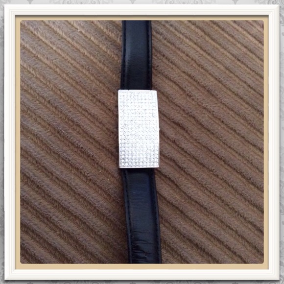 Croton Closed Swarovski Crystal Pearl Faced Watch