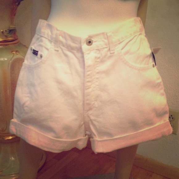 Cest Toi White Folded Denim Short