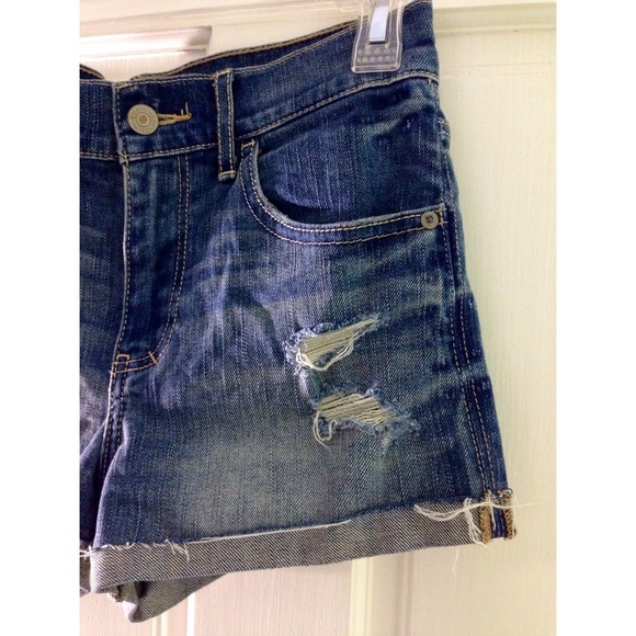 🚫SOLD🚫 High Waisted Shorts - Picture 2 of 4