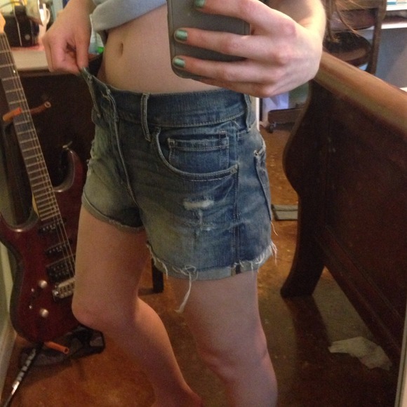 🚫SOLD🚫 High Waisted Shorts - Picture 4 of 4