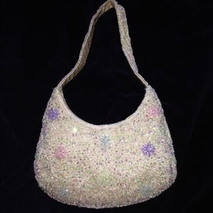 La Regale Beaded Clutch