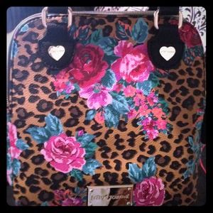 Betsey Johnson purse🎀👛💗