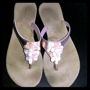 Once-worn SONOMA sandles