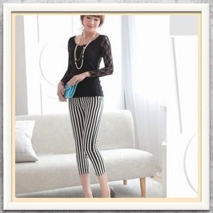 Stripped Black & White Skinny Cropped Capri's